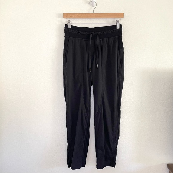 Lululemon Dance Studio Crop 25” Lightweight Performance Pant Black 4 - Picture 7 of 16